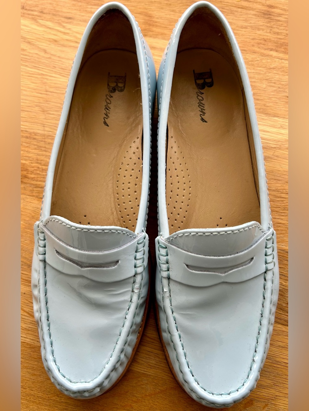 Browns “Finch” Penny Loafer in Patent Leather. 
Made in Brazil. - Picture 9 of 11